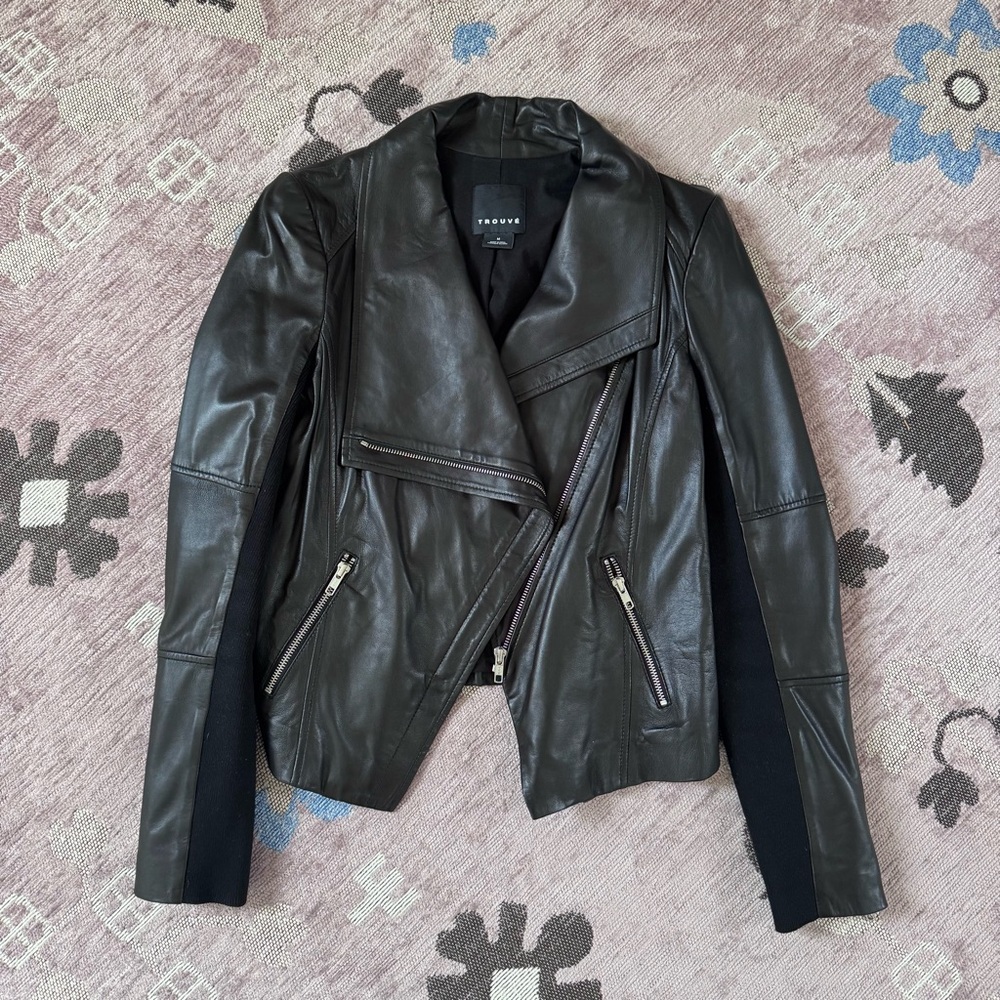 [Trouvé] 🖤 Drape Front Leather Jacket